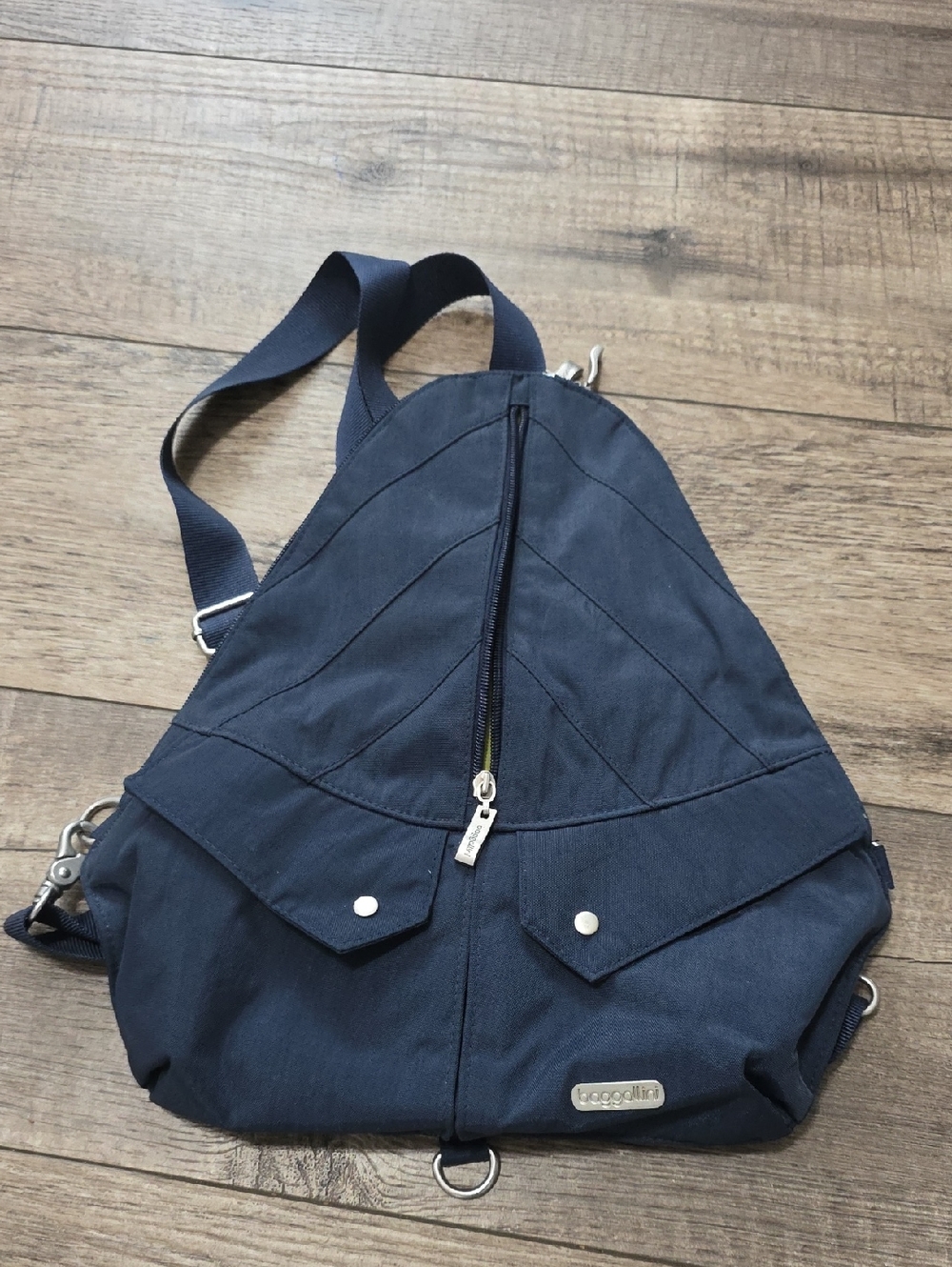Baggallini Traverse Convertible Sling Backpack